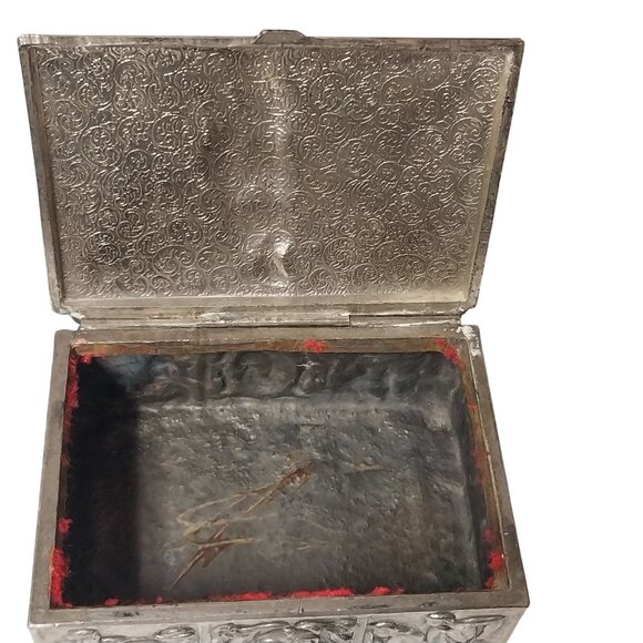 Vintage Decorative Silver Trinket Box Ornate Relief Design Japan - Picture 9 of 9